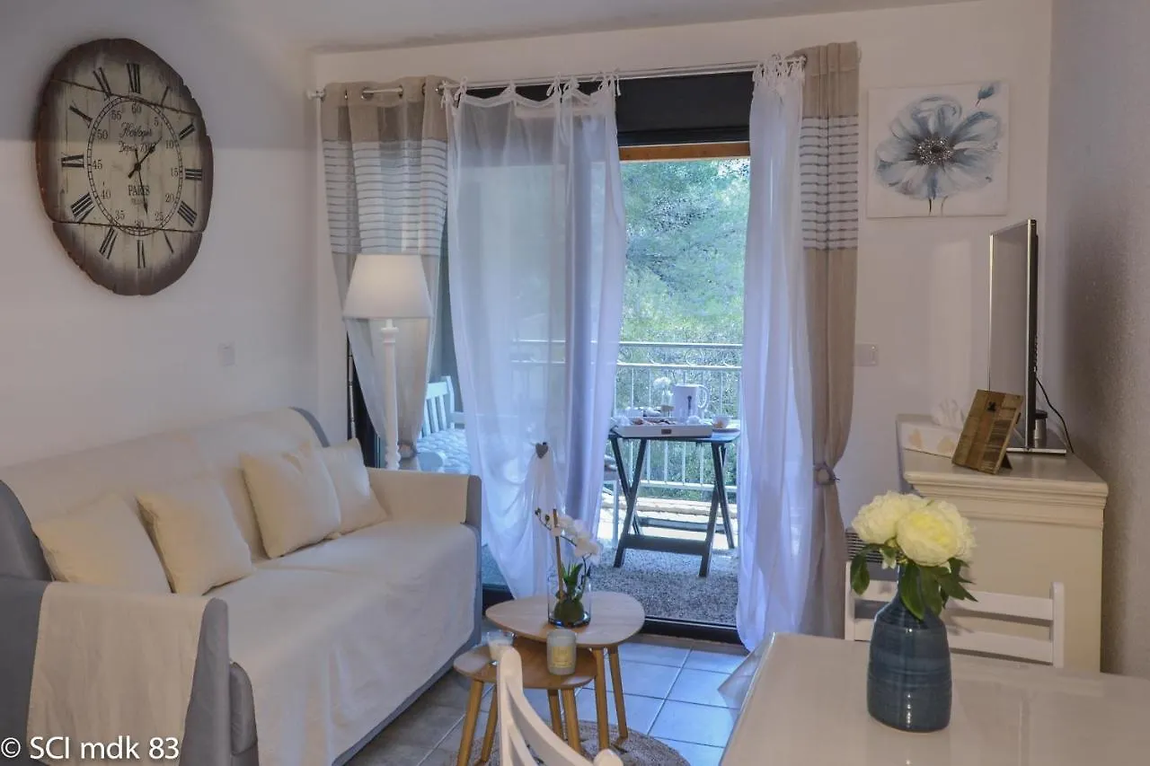 Apartment Sanary Sur Mer, Soleil Et Douceur III